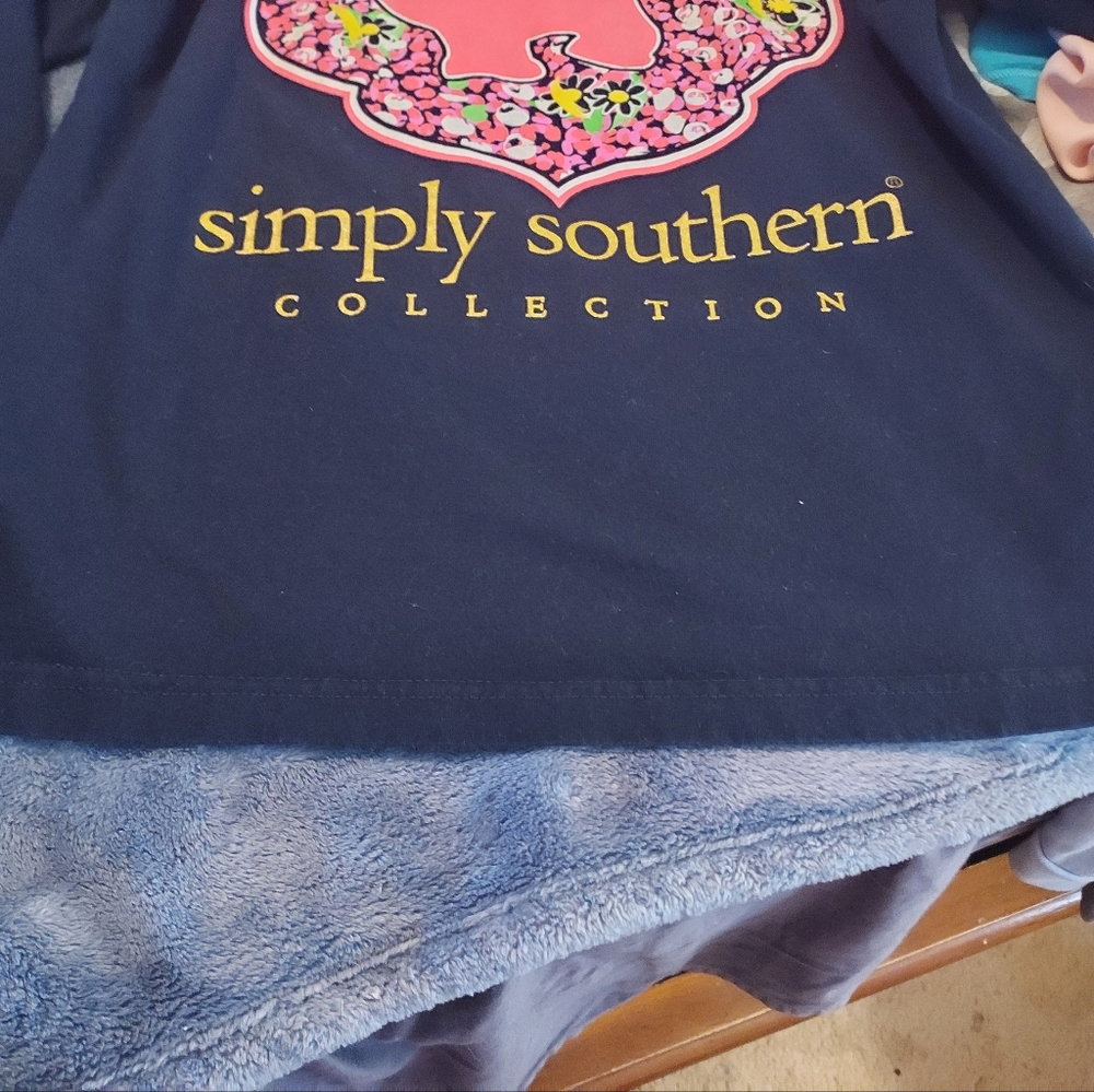 Shirt - Picture 4 of 6